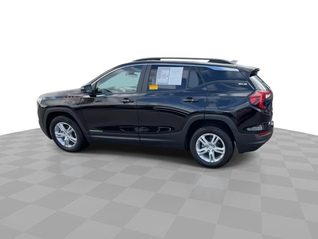 Certified 2024 GMC Terrain SLE w/ Driver Convenience Package FWD image 5