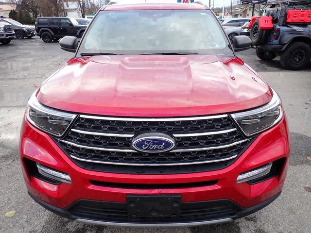Used 2023 Ford Explorer XLT w/ Equipment Group 202A image 10
