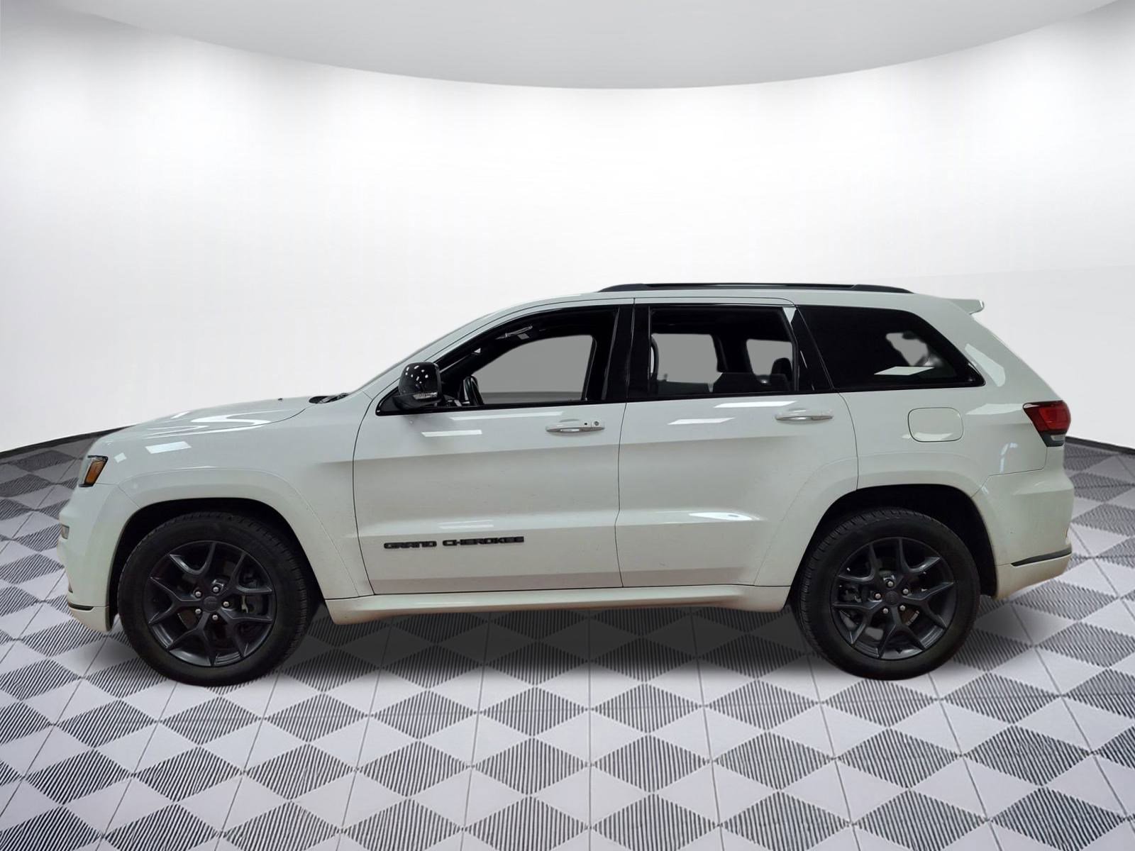 Used 2019 Jeep Grand Cherokee Limited X image 2