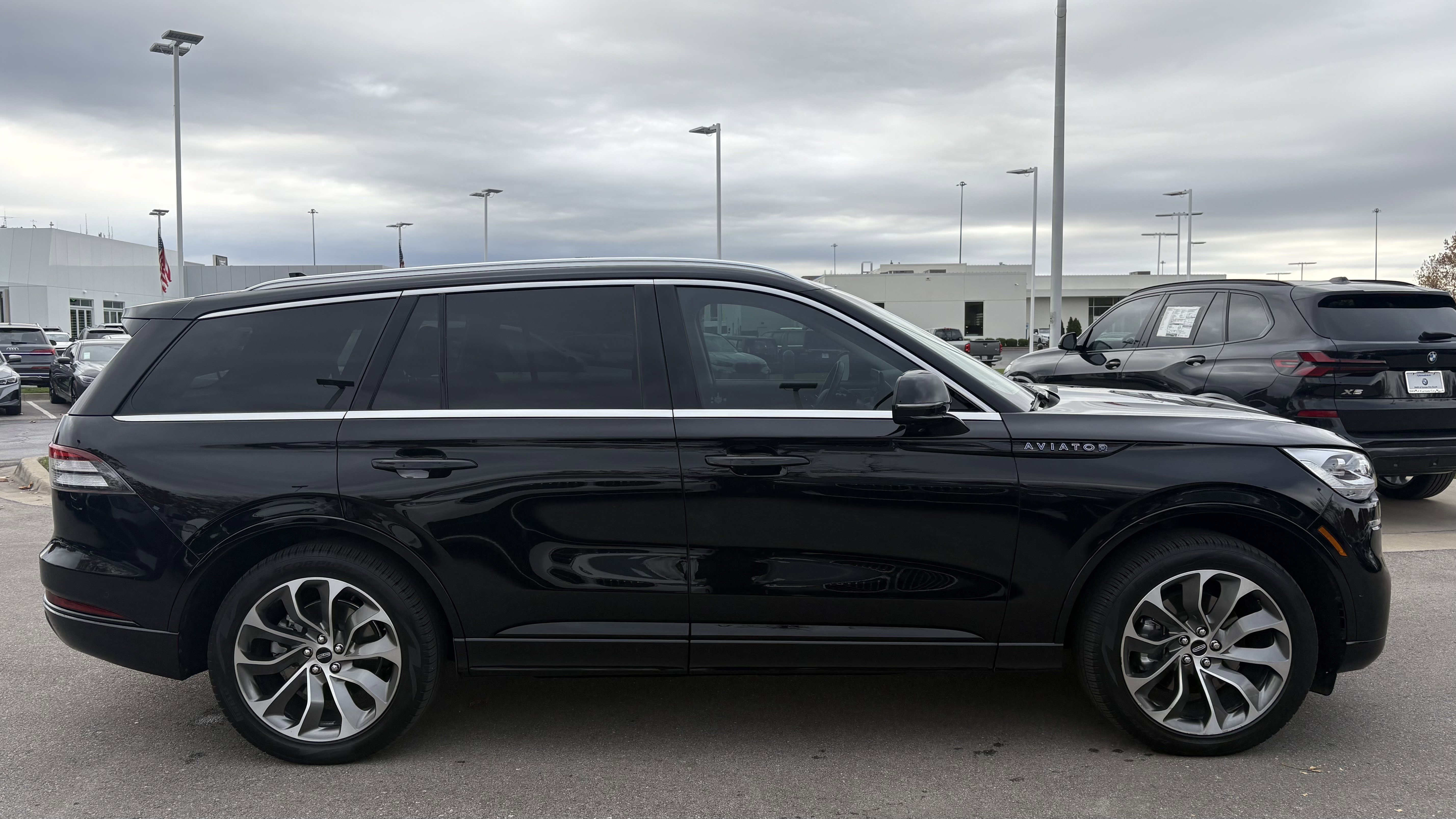 Used 2023 Lincoln Aviator Grand Touring w/ Equipment Group 301A image 11