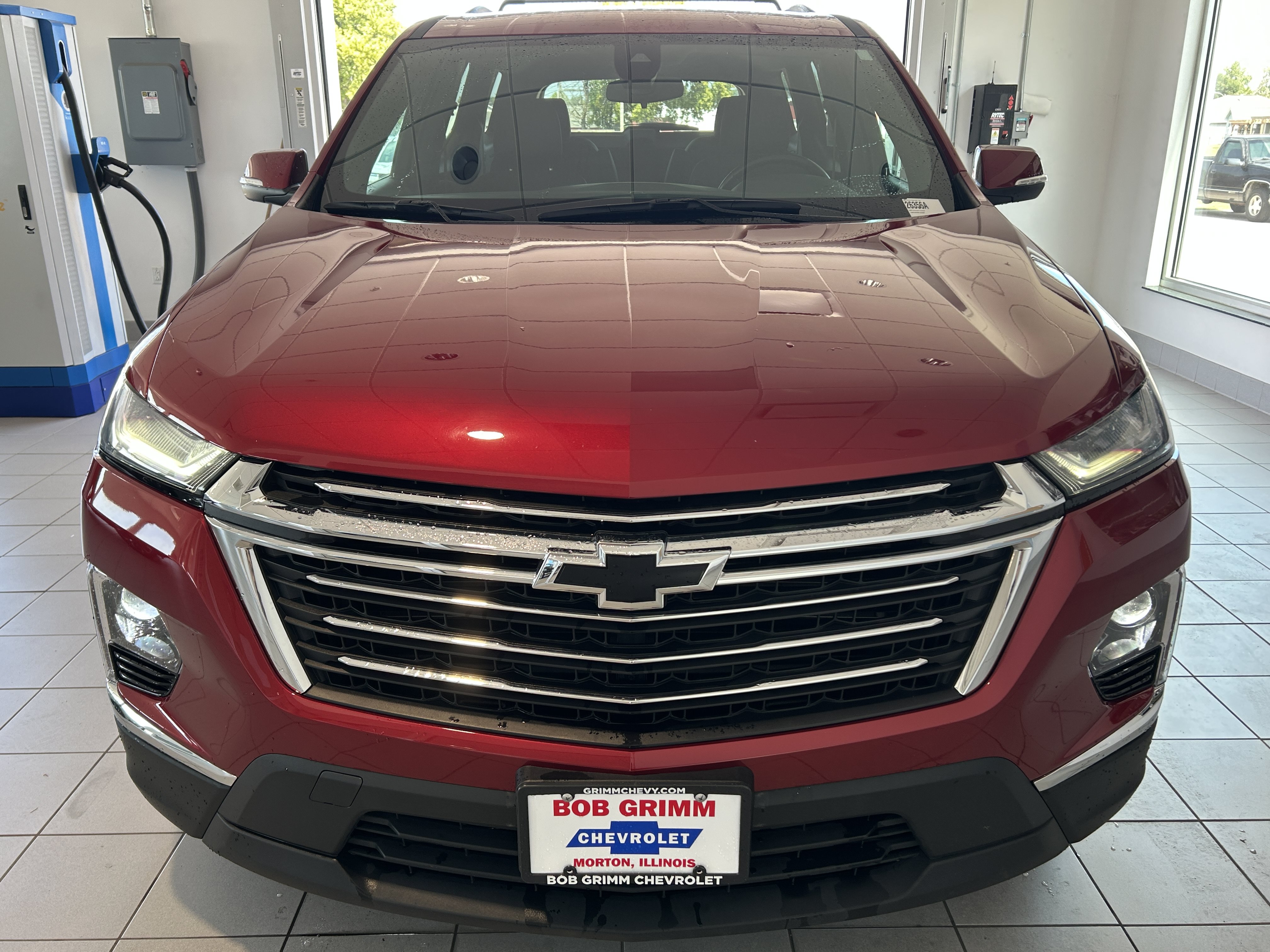Used 2023 Chevrolet Traverse LT w/ LPO, Floor Liner Package AWD/4WD image 5