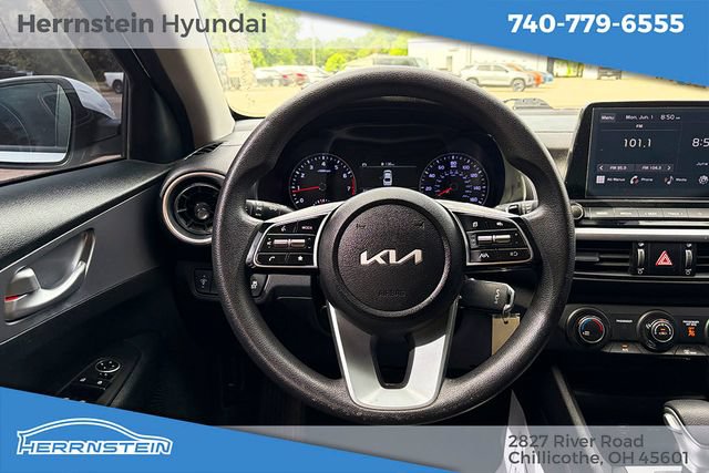 Used 2023 Kia Forte LXS FWD image 9
