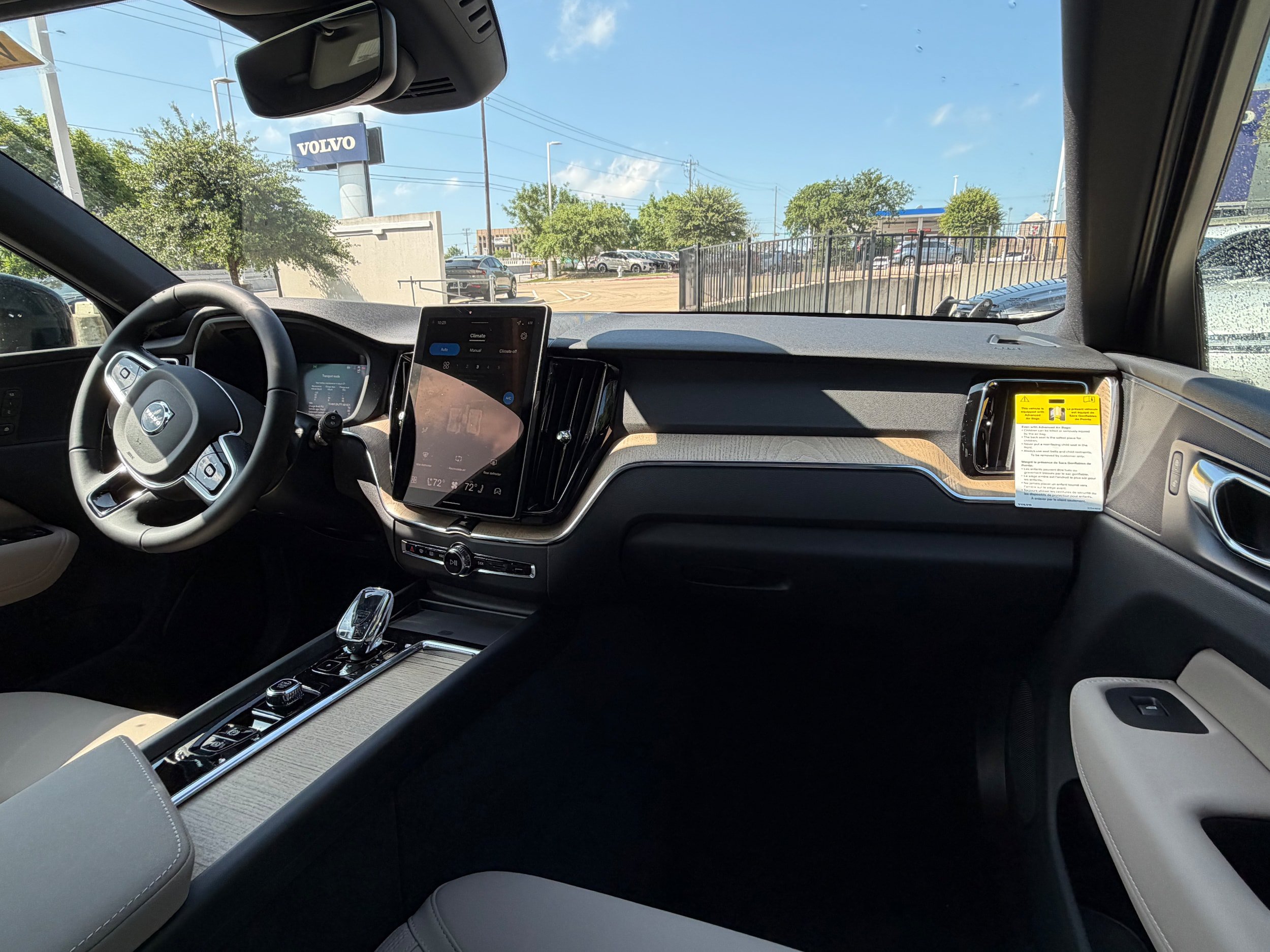 New 2026 Volvo XC60 B5 Core AWD/4WD image 10