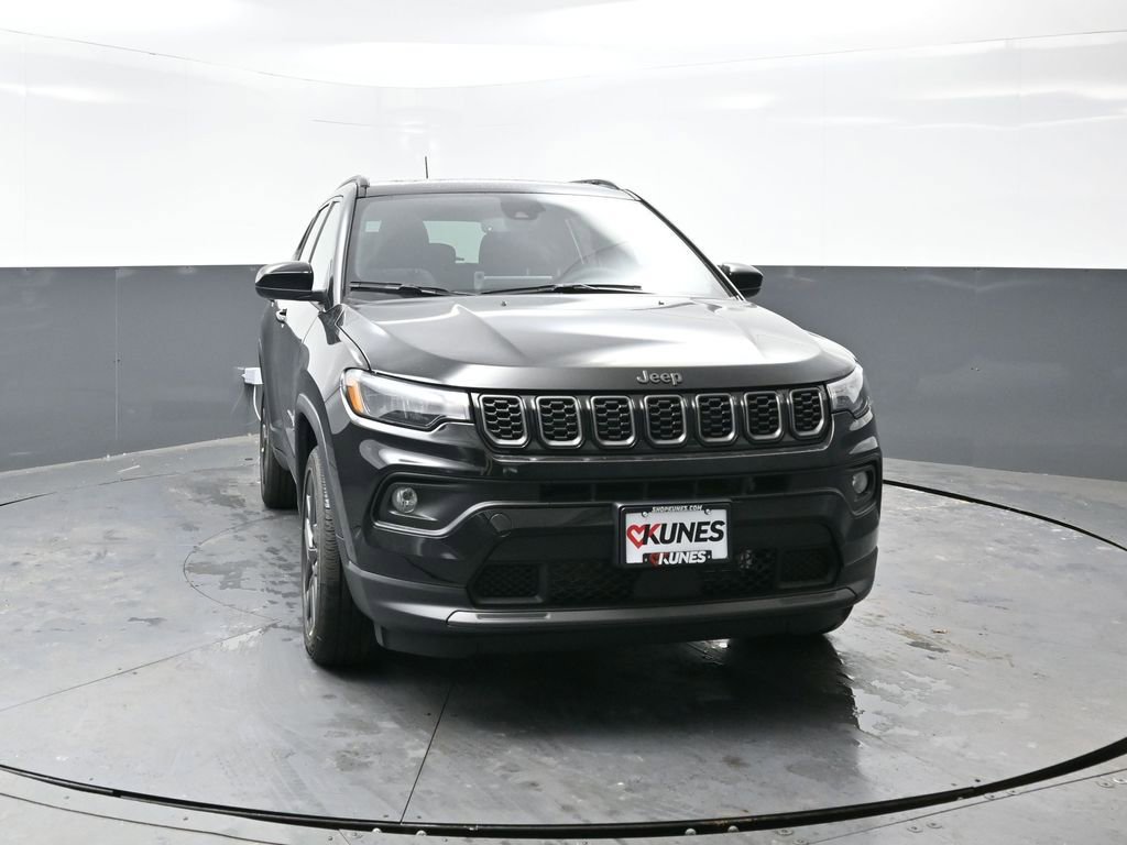 New 2026 Jeep Compass Latitude w/ Sun and Sound Group image 5
