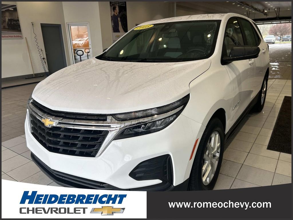 Used 2023 Chevrolet Equinox LS FWD image 6