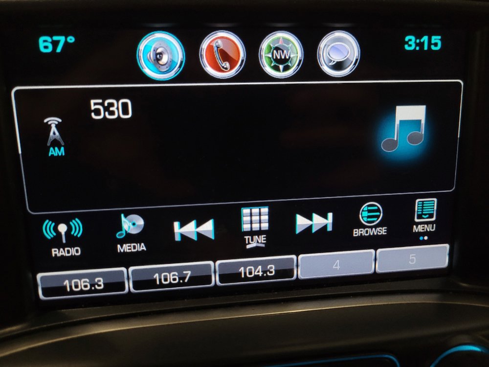 Used 2017 Chevrolet Silverado 1500 LT AWD/4WD image 25
