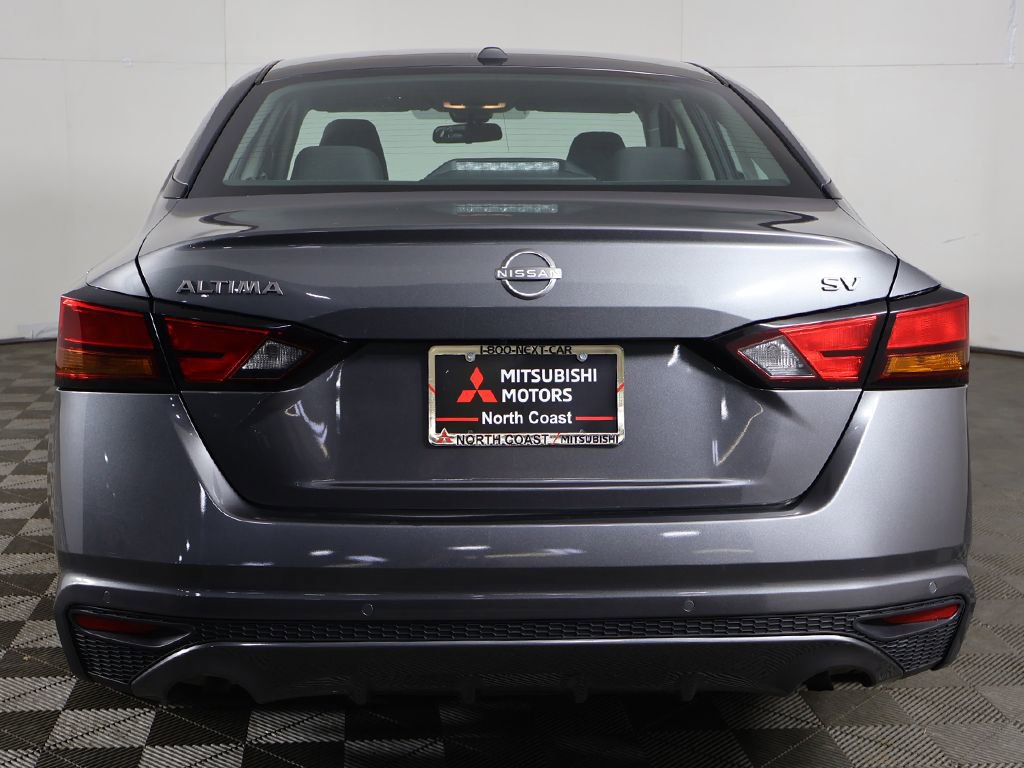 Used 2024 Nissan Altima 2.5 SV image 9