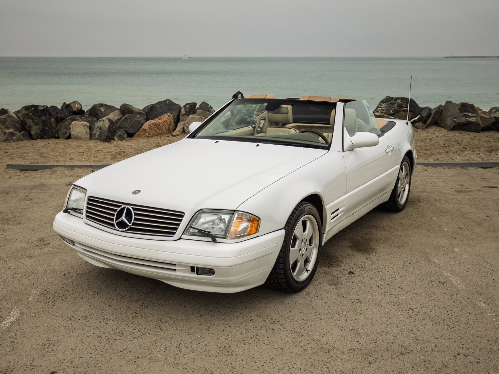 Used 2000 Mercedes-Benz SL 500 image 2