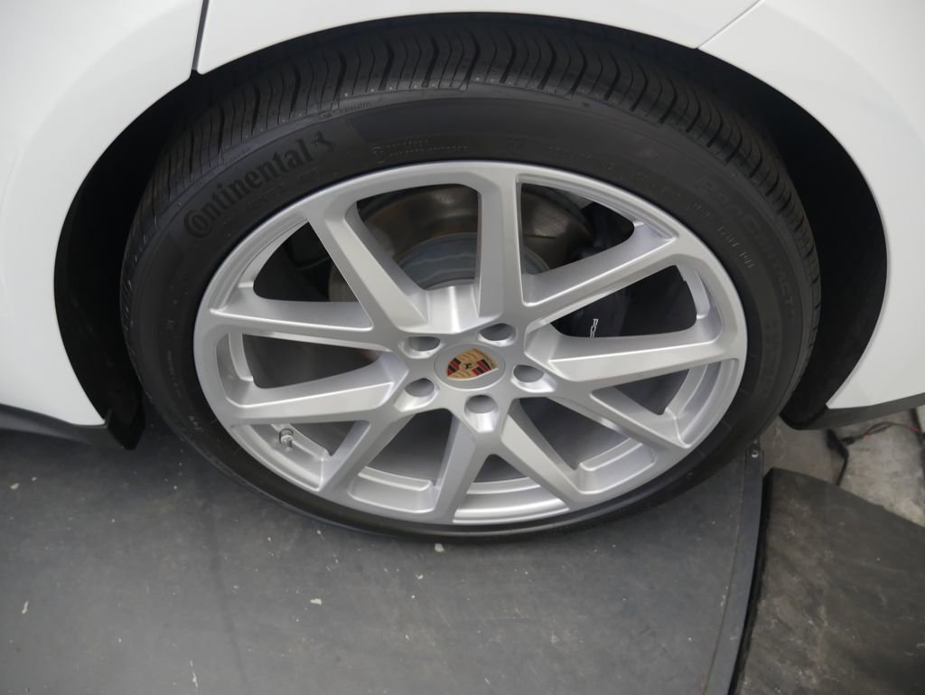 New 2026 Porsche Panamera RWD image 14