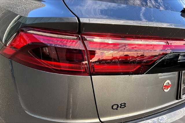 Used 2026 Audi Q8 Premium Plus AWD/4WD image 23
