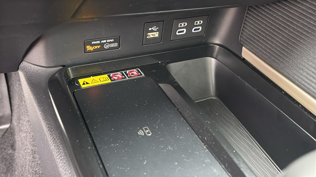 Used 2026 Toyota Camry SE w/ Convenience Package FWD image 23