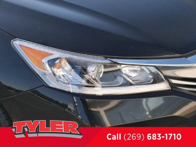 Used 2017 Honda Accord EX-L image 10