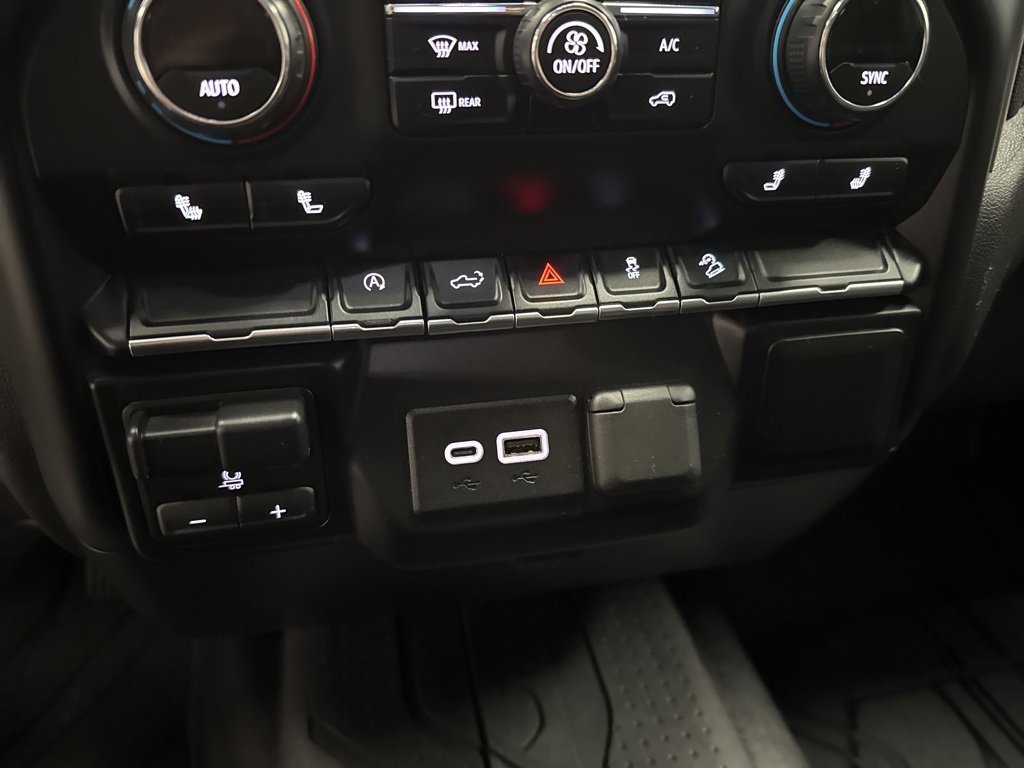 Used 2019 Chevrolet Silverado 1500 RST image 23