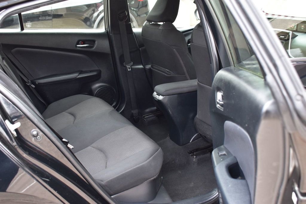 Used 2022 Toyota Prius LE image 25