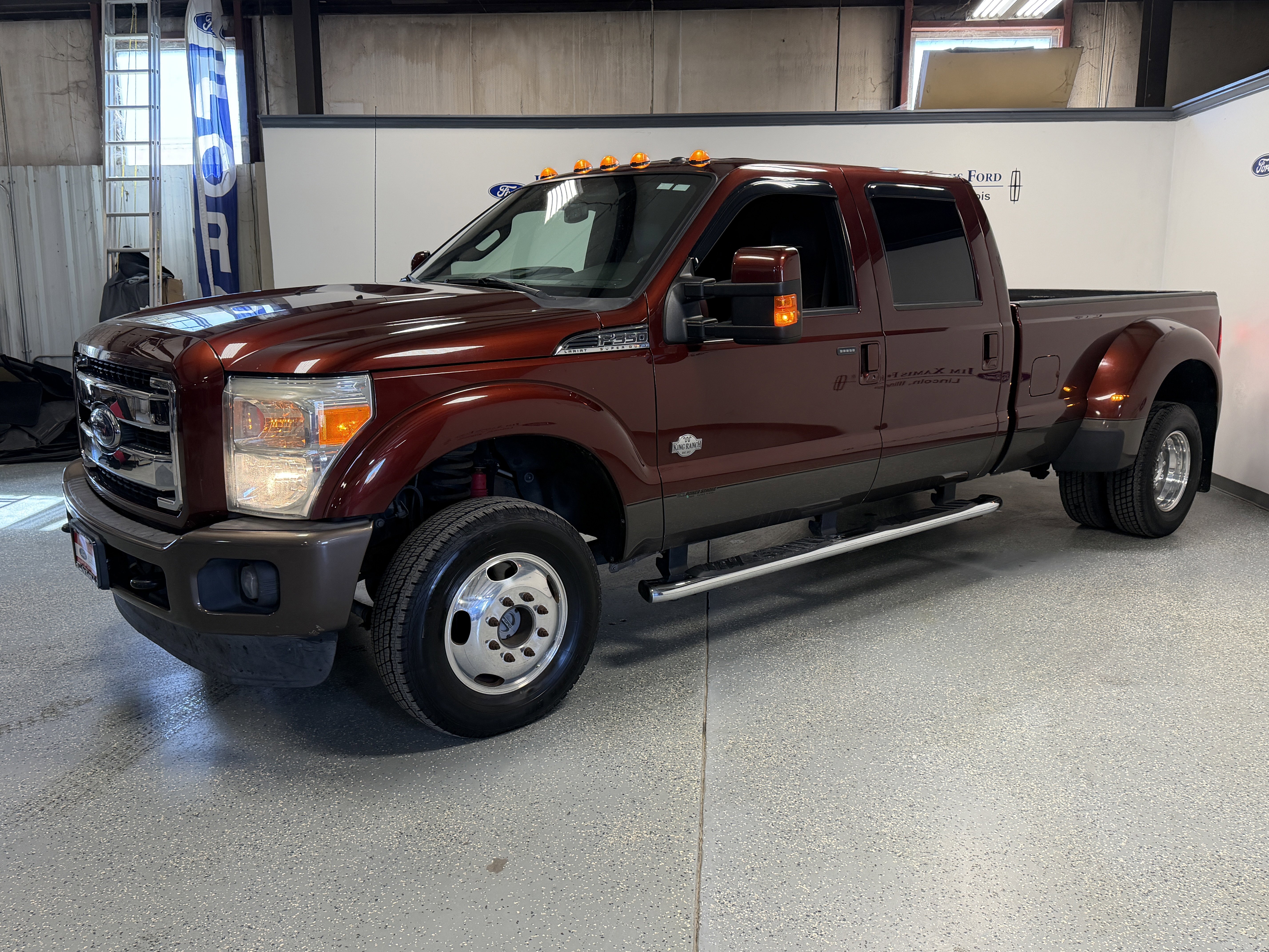 Used 2016 Ford F350 King Ranch image 3