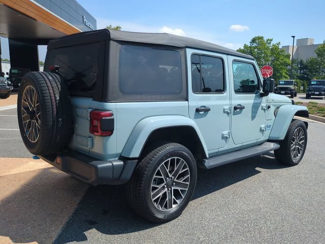 Used 2023 Jeep Wrangler Unlimited Sahara AWD/4WD image 4