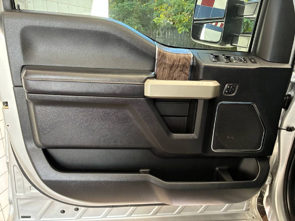 Used 2017 Ford F250 Lariat w/ Tow Technology Bundle image 12