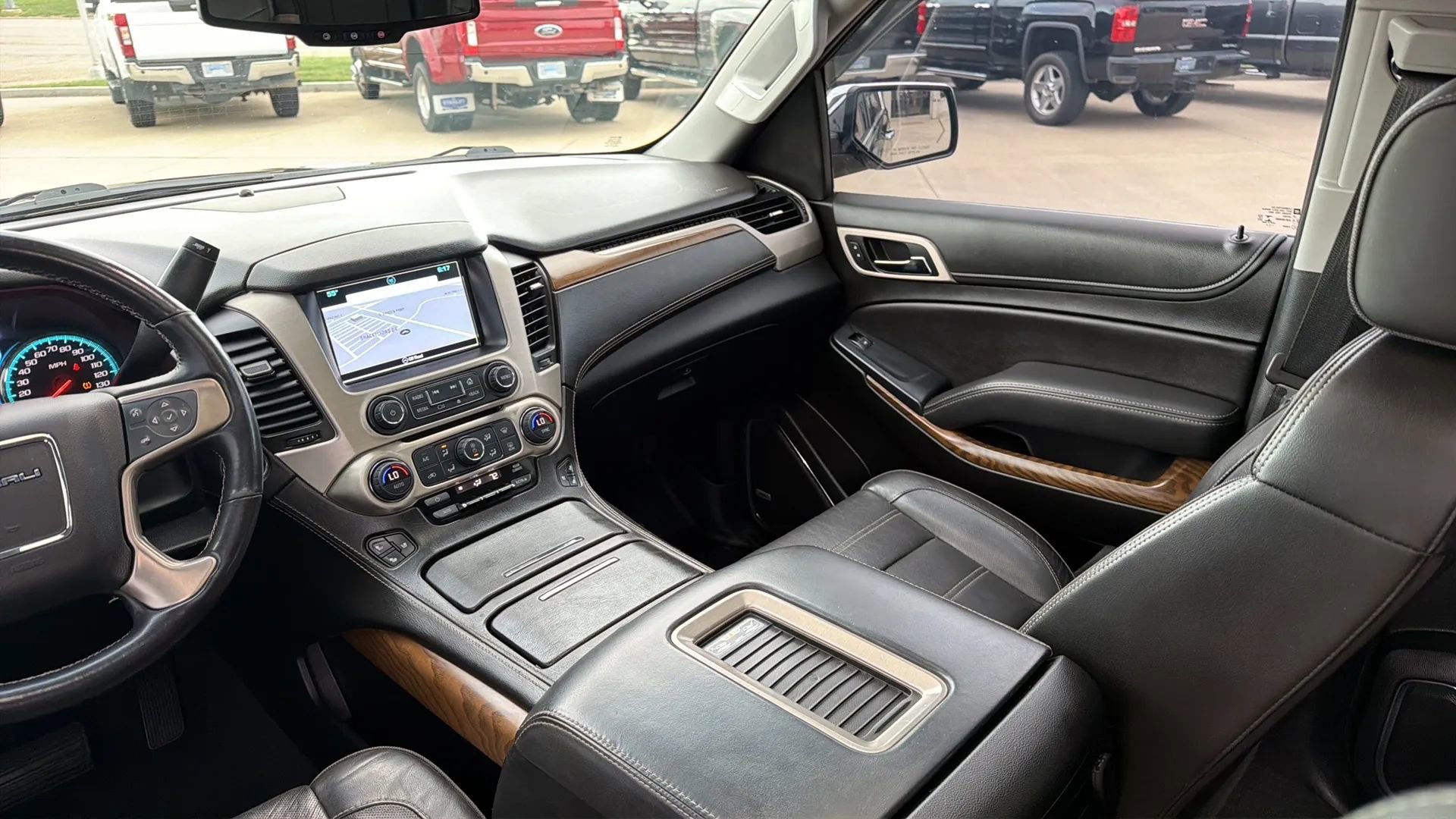 Used 2019 GMC Yukon Denali w/ Denali Ultimate Package image 49