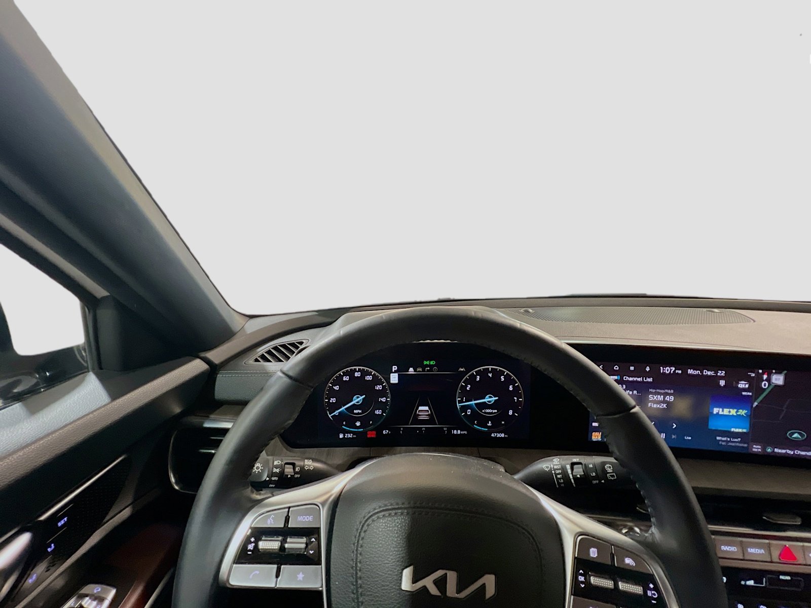 Used 2024 Kia Telluride SX image 7