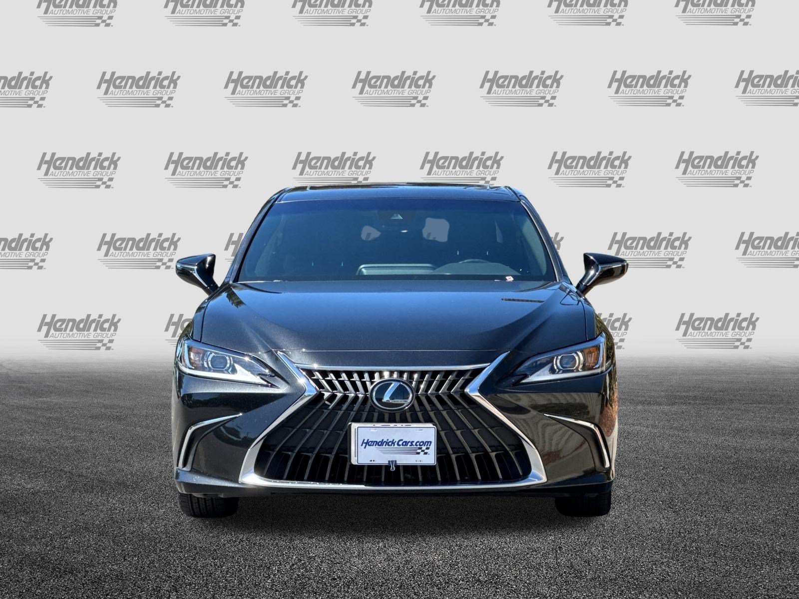 Used 2024 Lexus ES 350 w/ Accessory Package (Z1) FWD image 10