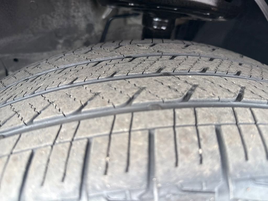 Used 2024 Nissan Pathfinder Platinum w/ Cargo Package image 32