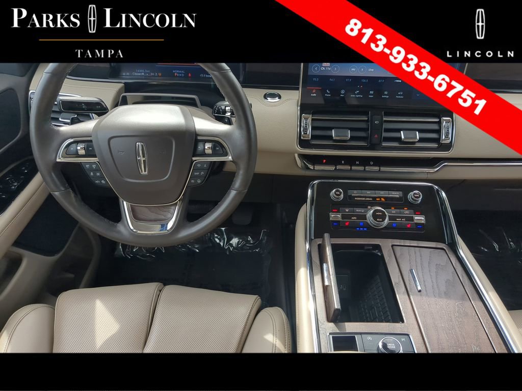 Certified 2024 Lincoln Navigator Premiere image 12