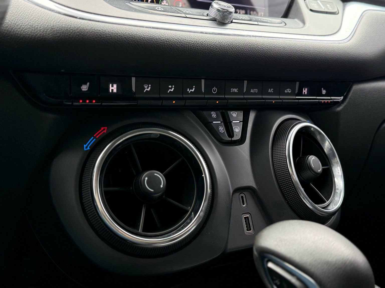 Used 2022 Chevrolet Blazer LT image 21