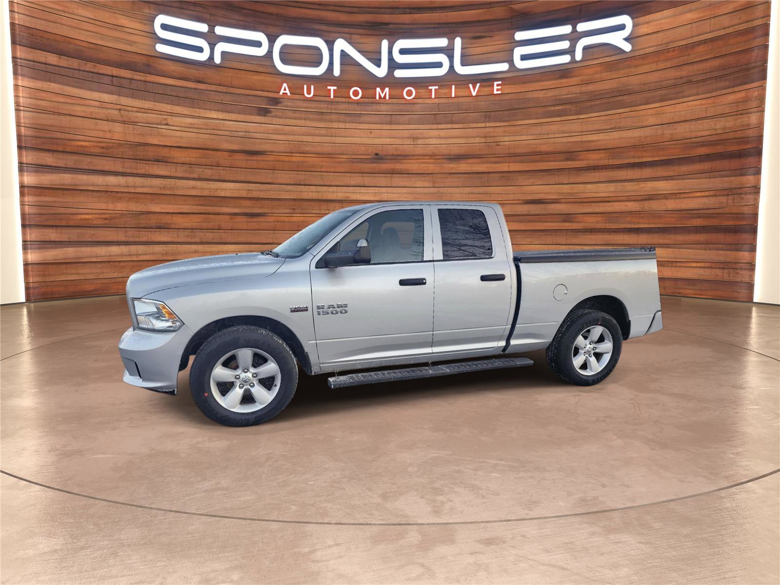 Used 2016 RAM 1500 Express image 2
