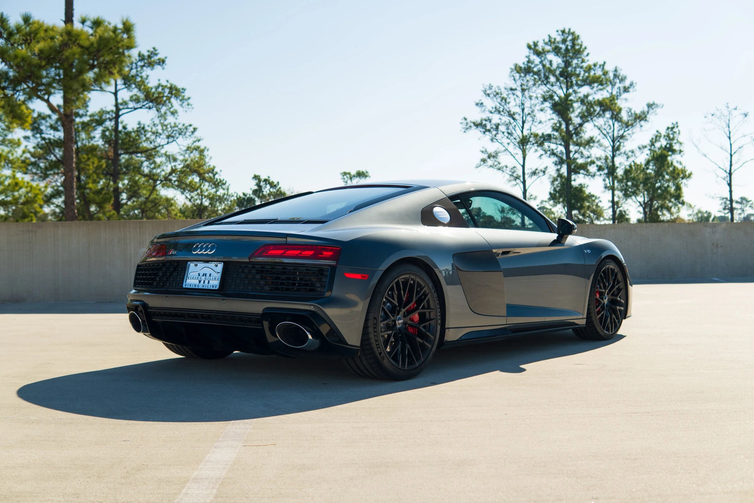 Used 2020 Audi R8 V10 w/ Carbon Exterior Package image 11