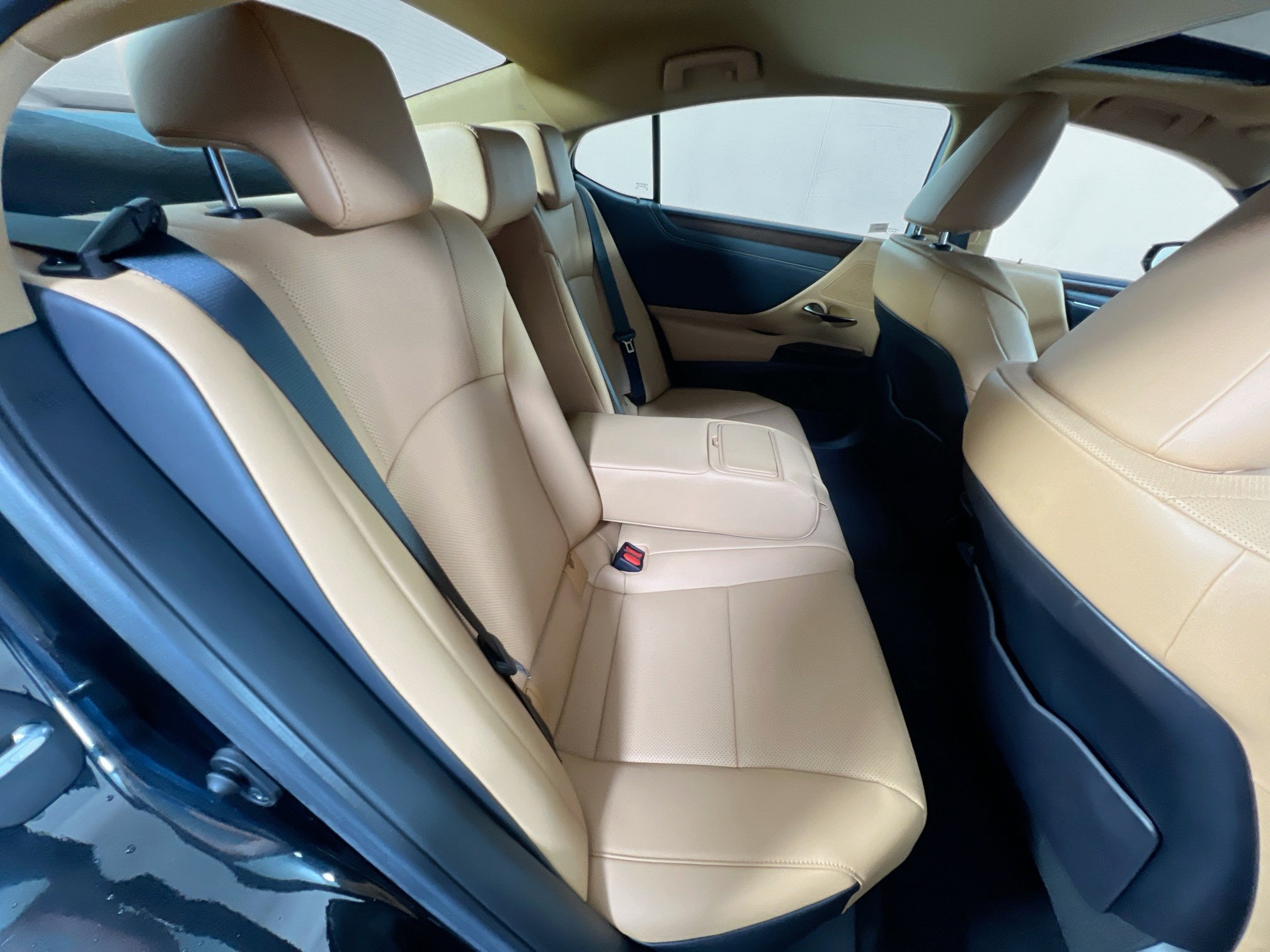 Used 2023 Lexus ES 350 w/ Premium Package FWD image 26