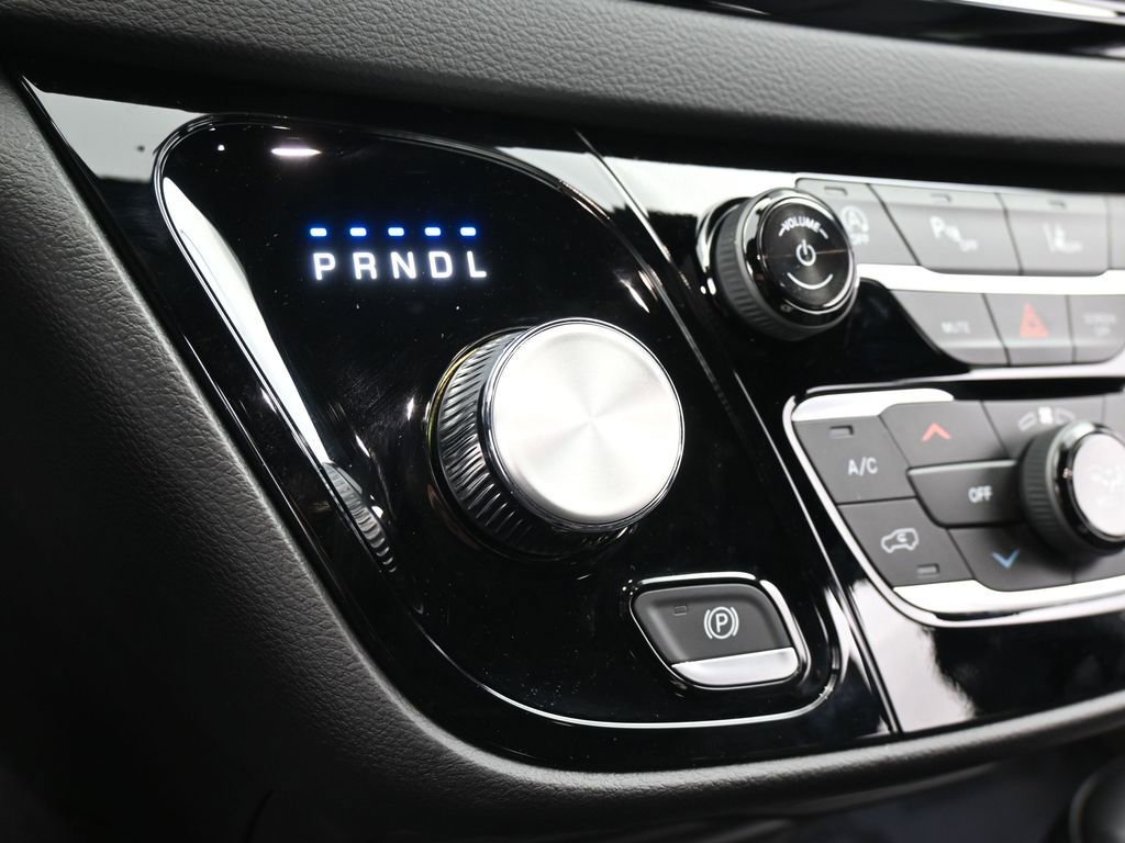 Used 2026 Chrysler Voyager LX image 18