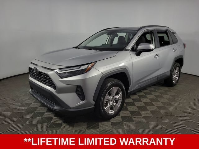 Used 2023 Toyota RAV4 XLE w/ Convenience Package FWD image 3