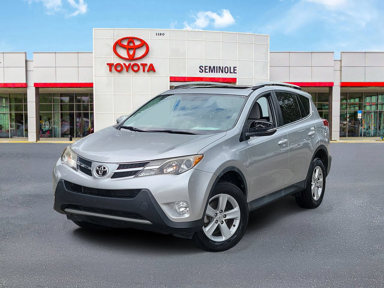 Used 2014 Toyota RAV4 XLE FWD image 1