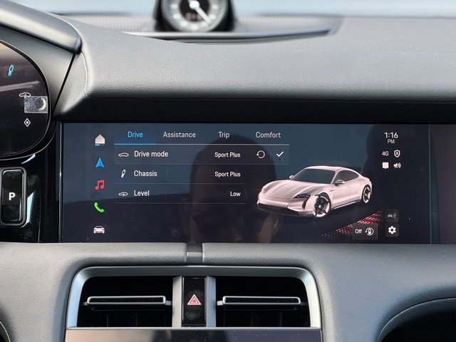 New 2025 Porsche Taycan 4S image 24