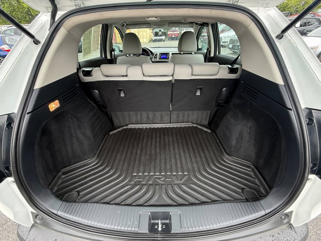 Used 2021 Honda HR-V LX image 24