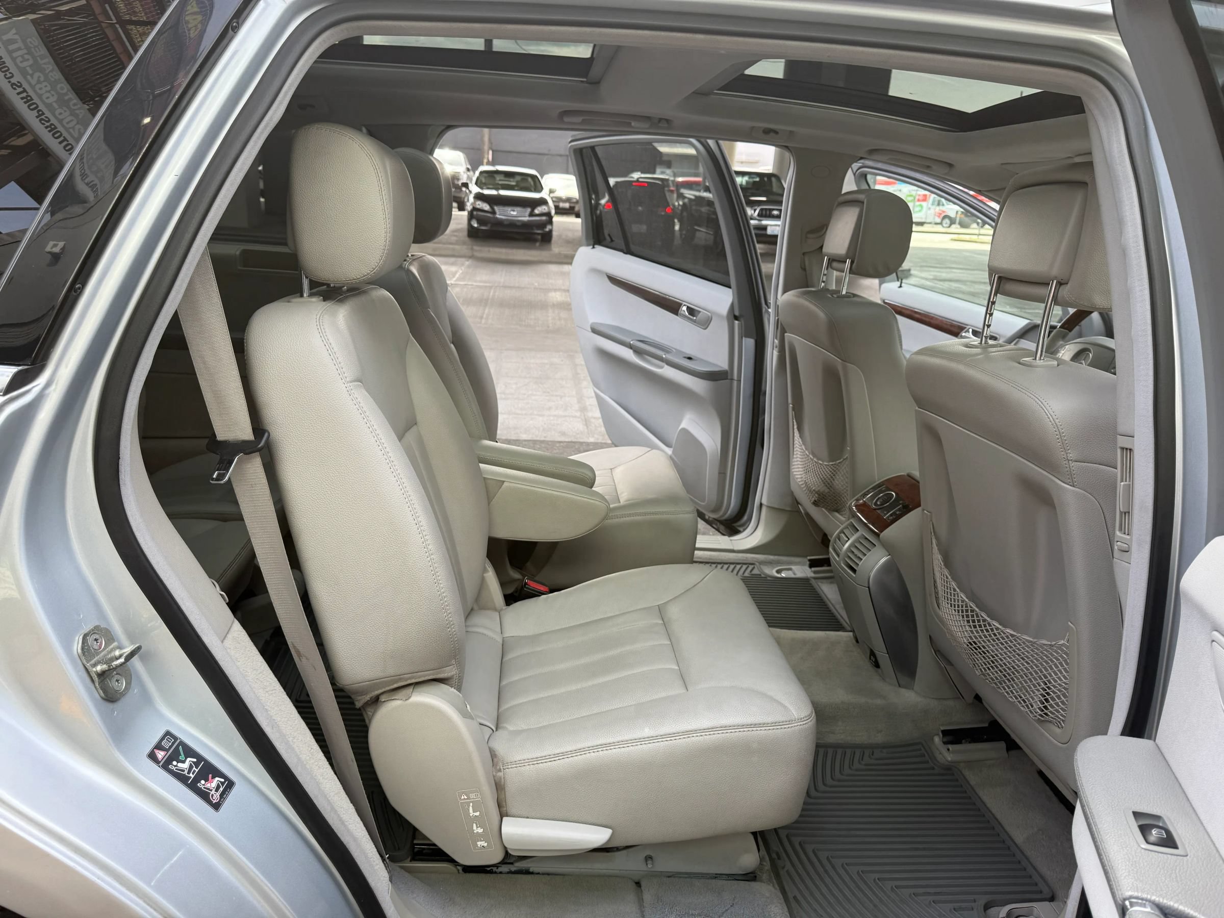 Used 2006 Mercedes-Benz R 500 4MATIC image 20