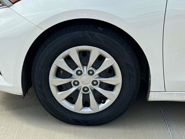 Used 2022 Kia Forte FE image 5