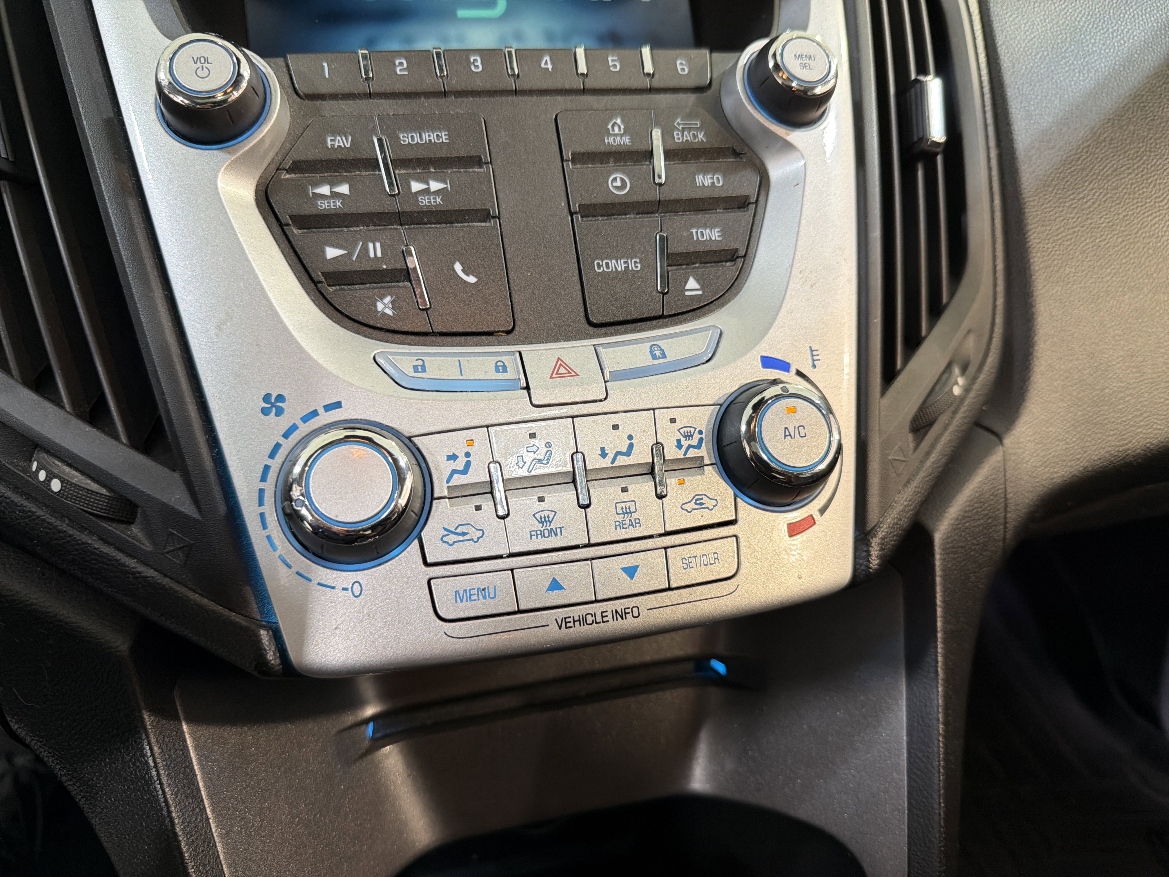 Used 2014 Chevrolet Equinox LT image 20