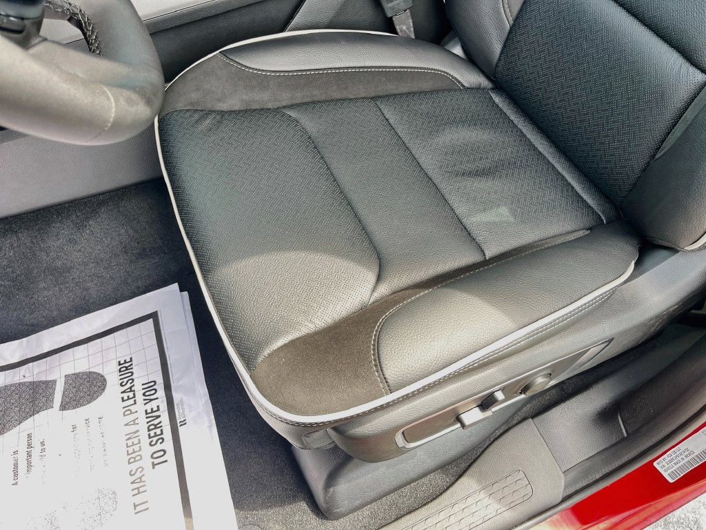 New 2026 RAM 1500 Laramie AWD/4WD image 16