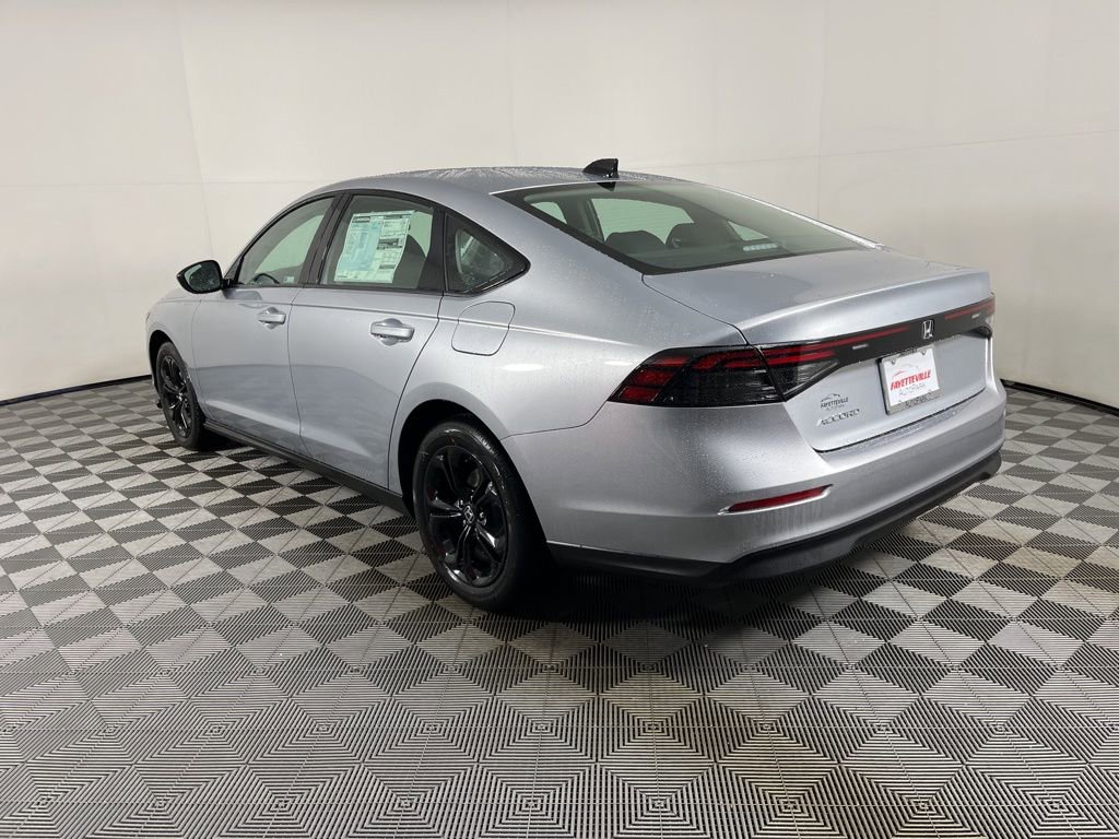 New 2025 Honda Accord SE image 12