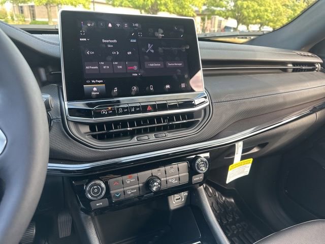 New 2026 Jeep Compass Latitude image 44