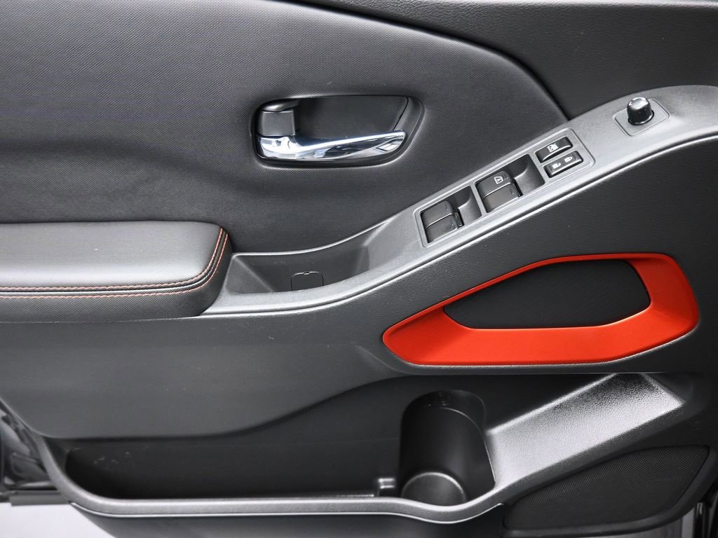 Used 2023 Nissan Frontier PRO-4X w/ Technology Package image 10