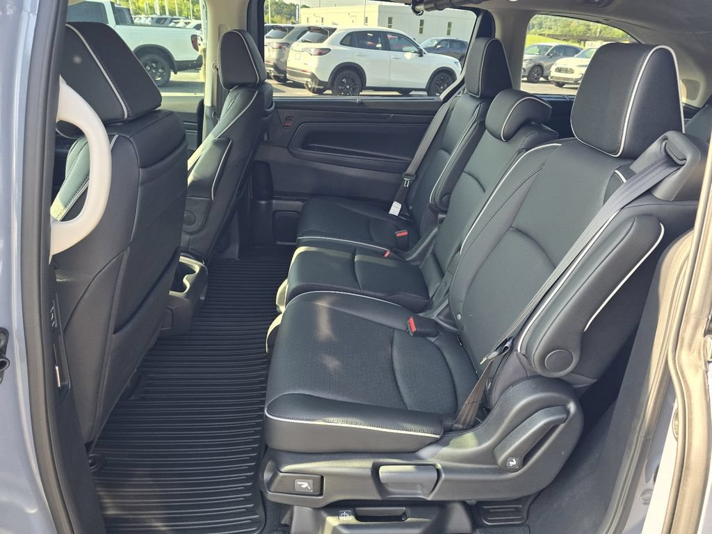 Used 2026 Honda Odyssey Elite image 13