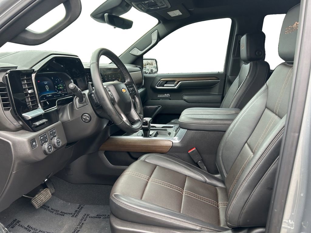 Used 2025 Chevrolet Silverado 1500 High Country image 11