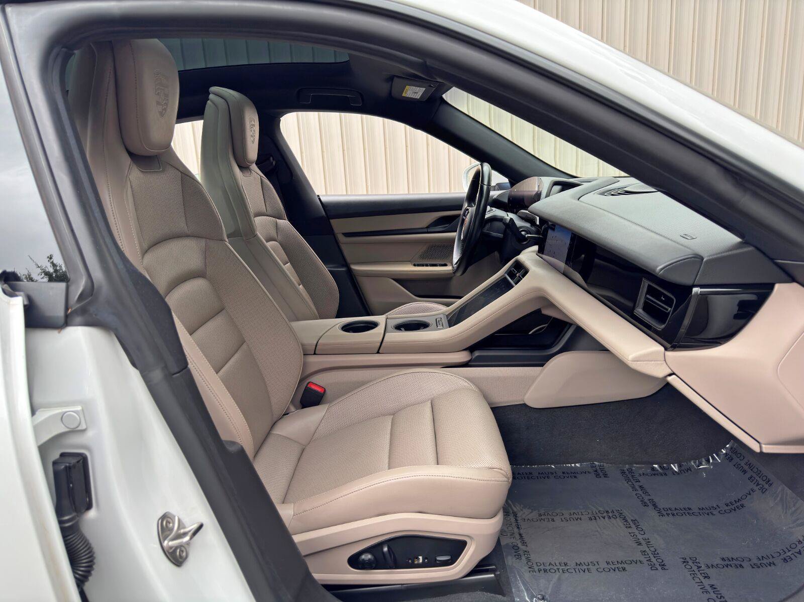 Used 2022 Porsche Taycan RWD image 16