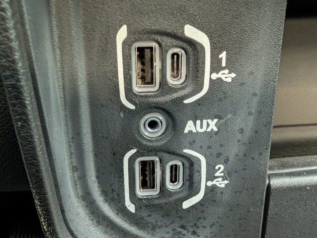 Used 2022 RAM 3500 Tradesman w/ Chrome Appearance Group image 18