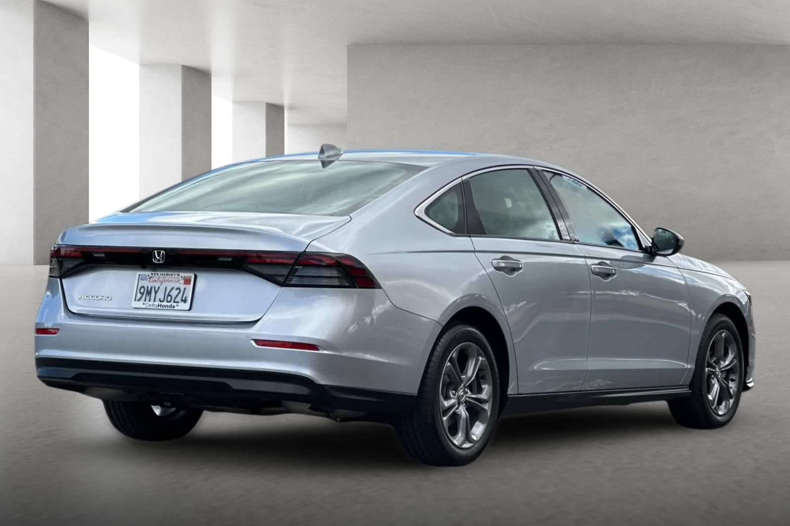 Certified 2024 Honda Accord EX image 4