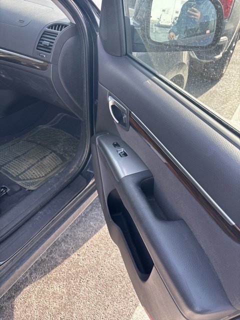 Used 2010 Hyundai Santa Fe SE image 7