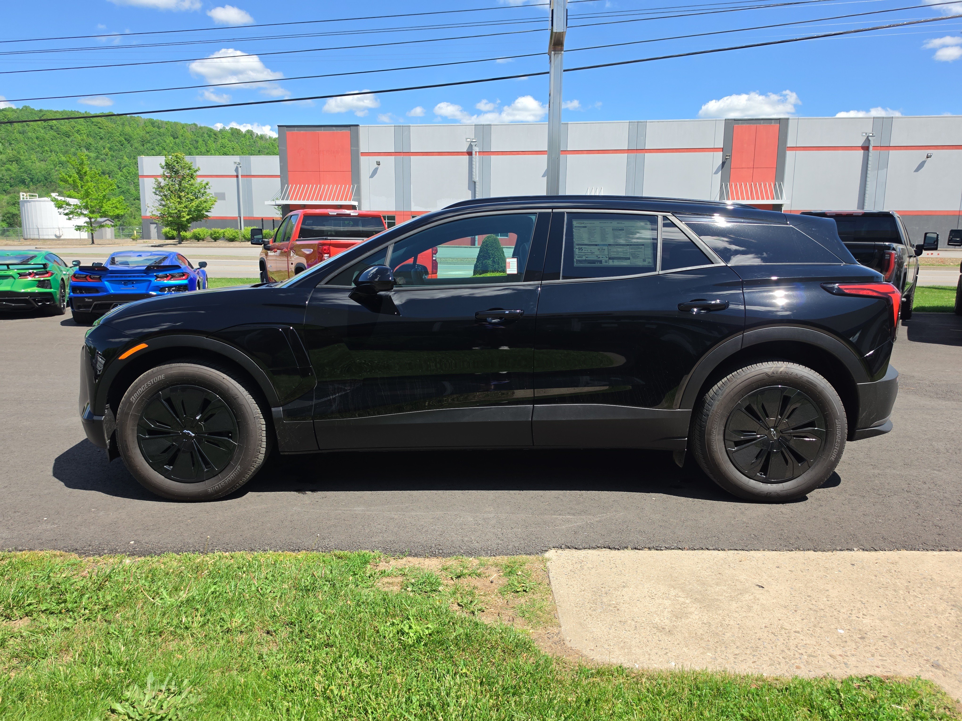 New 2025 Chevrolet Blazer EV LT AWD/4WD image 7