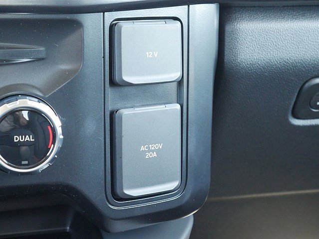 New 2026 Ford F250 Lariat image 24